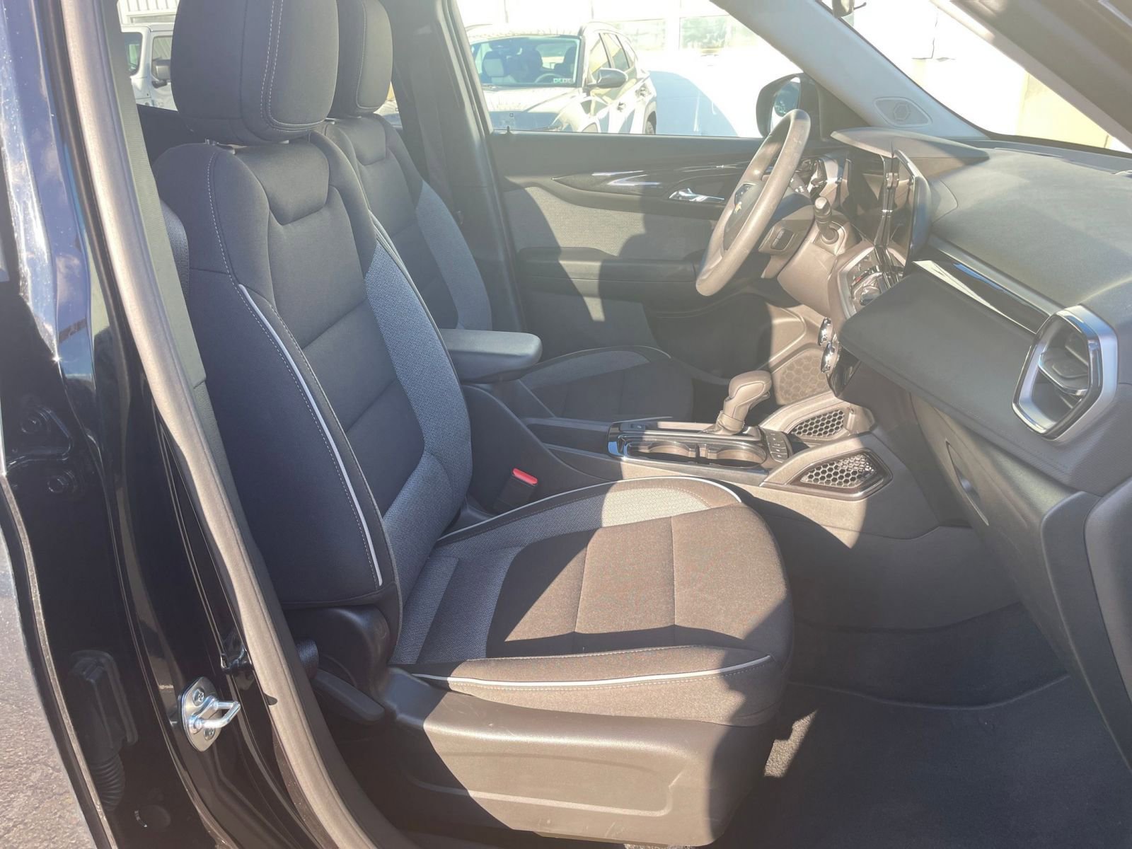 Thumbnail: 2025 Chevrolet TrailBlazer - 34