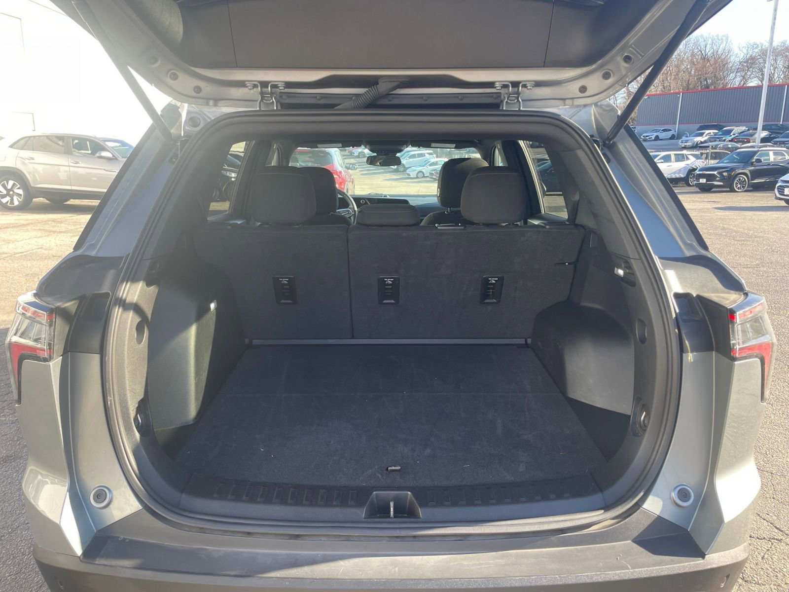 Thumbnail: 2025 Chevrolet Equinox - 30