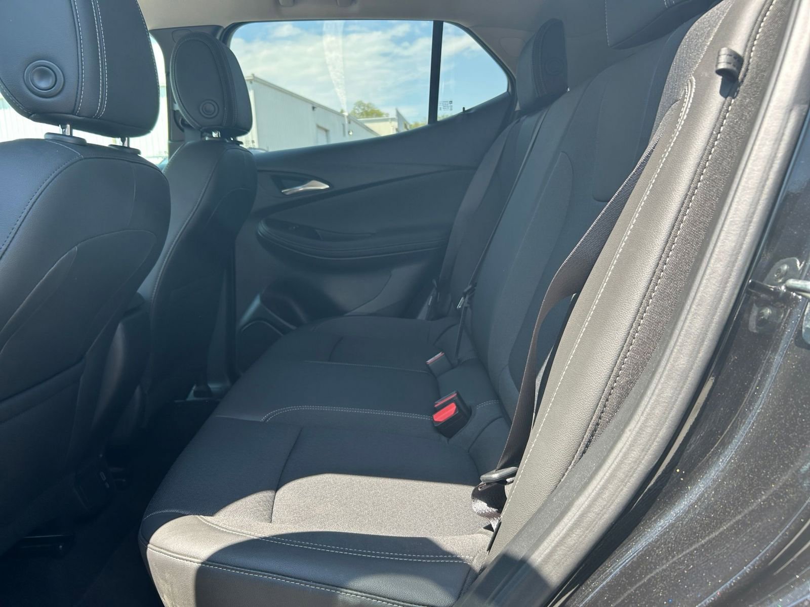 Thumbnail: 2025 Buick Encore GX - 21