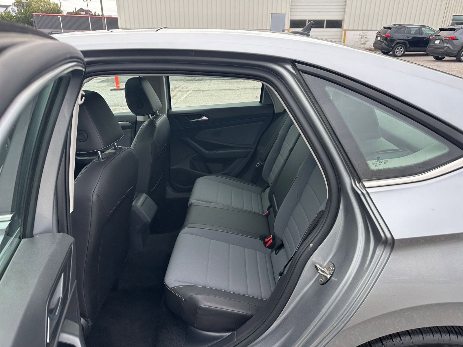 Thumbnail: 2025 Volkswagen Jetta - 24