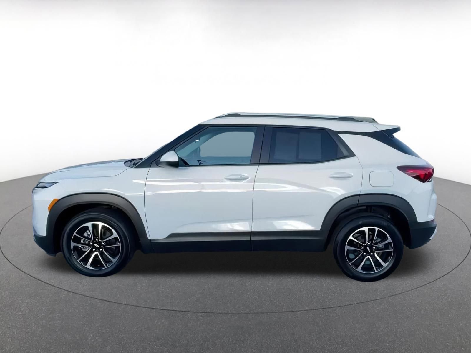 Thumbnail: 2025 Chevrolet TrailBlazer - 9