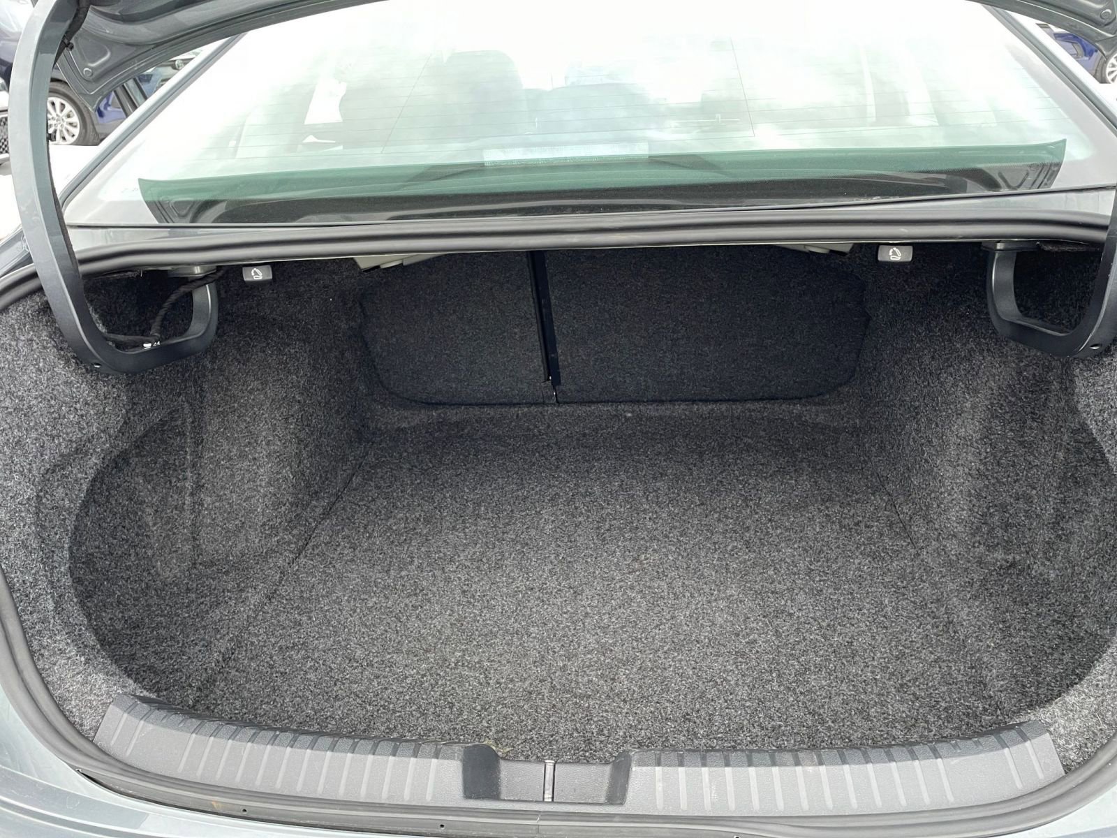 Thumbnail: 2025 Volkswagen Jetta - 31