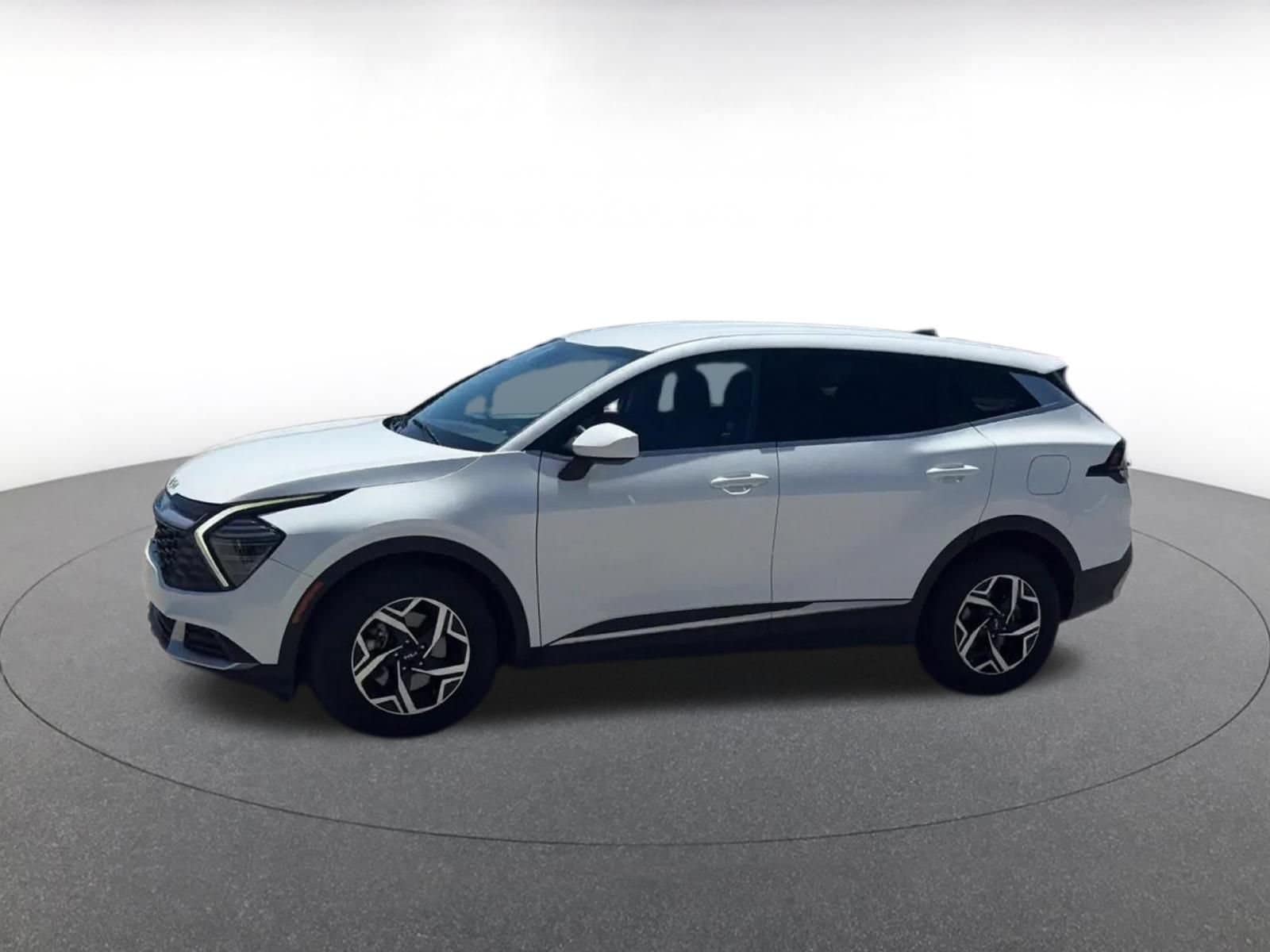 Thumbnail: 2024 Kia Sportage - 8