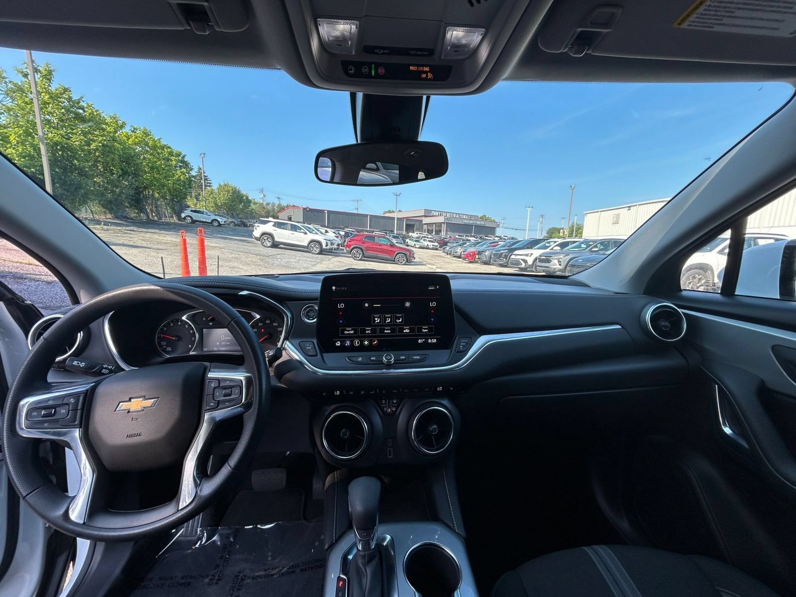Thumbnail: 2025 Chevrolet Blazer - 28