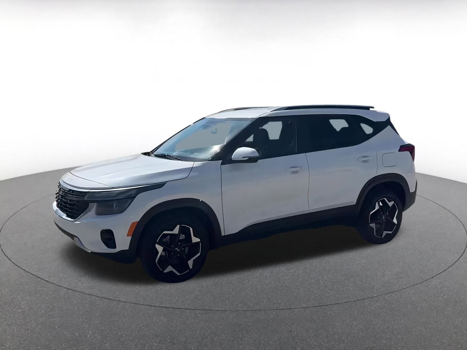 Thumbnail: 2025 Kia Seltos - 8