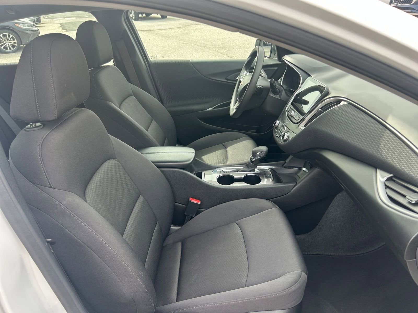 Thumbnail: 2024 Chevrolet Malibu - 27