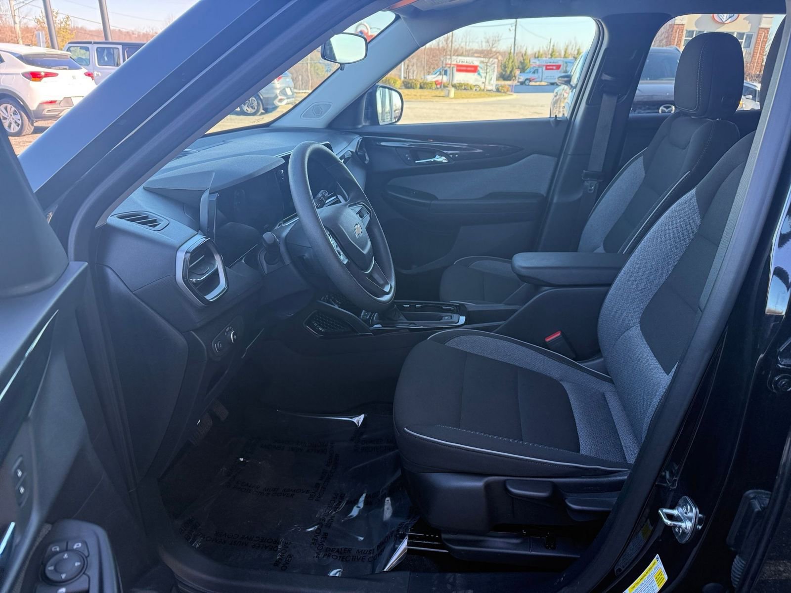 Thumbnail: 2025 Chevrolet TrailBlazer - 28