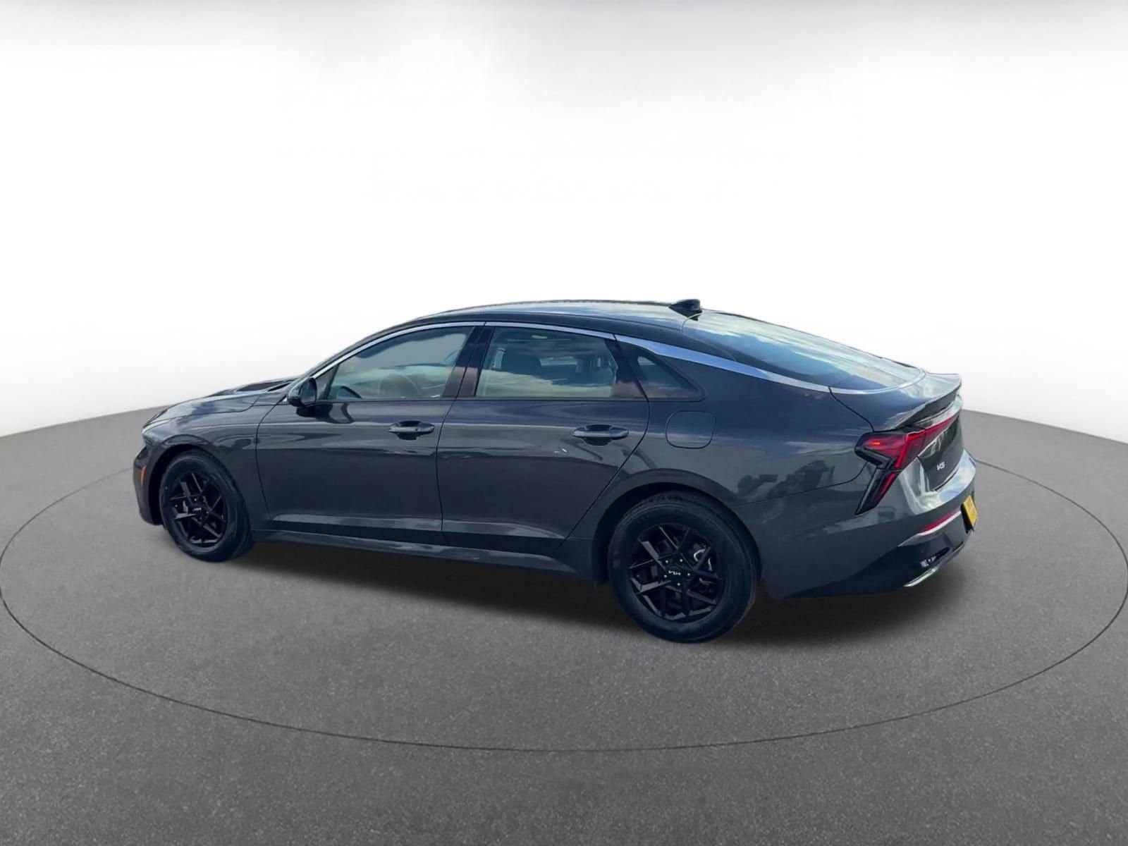 Thumbnail: 2025 Kia K5 - 10