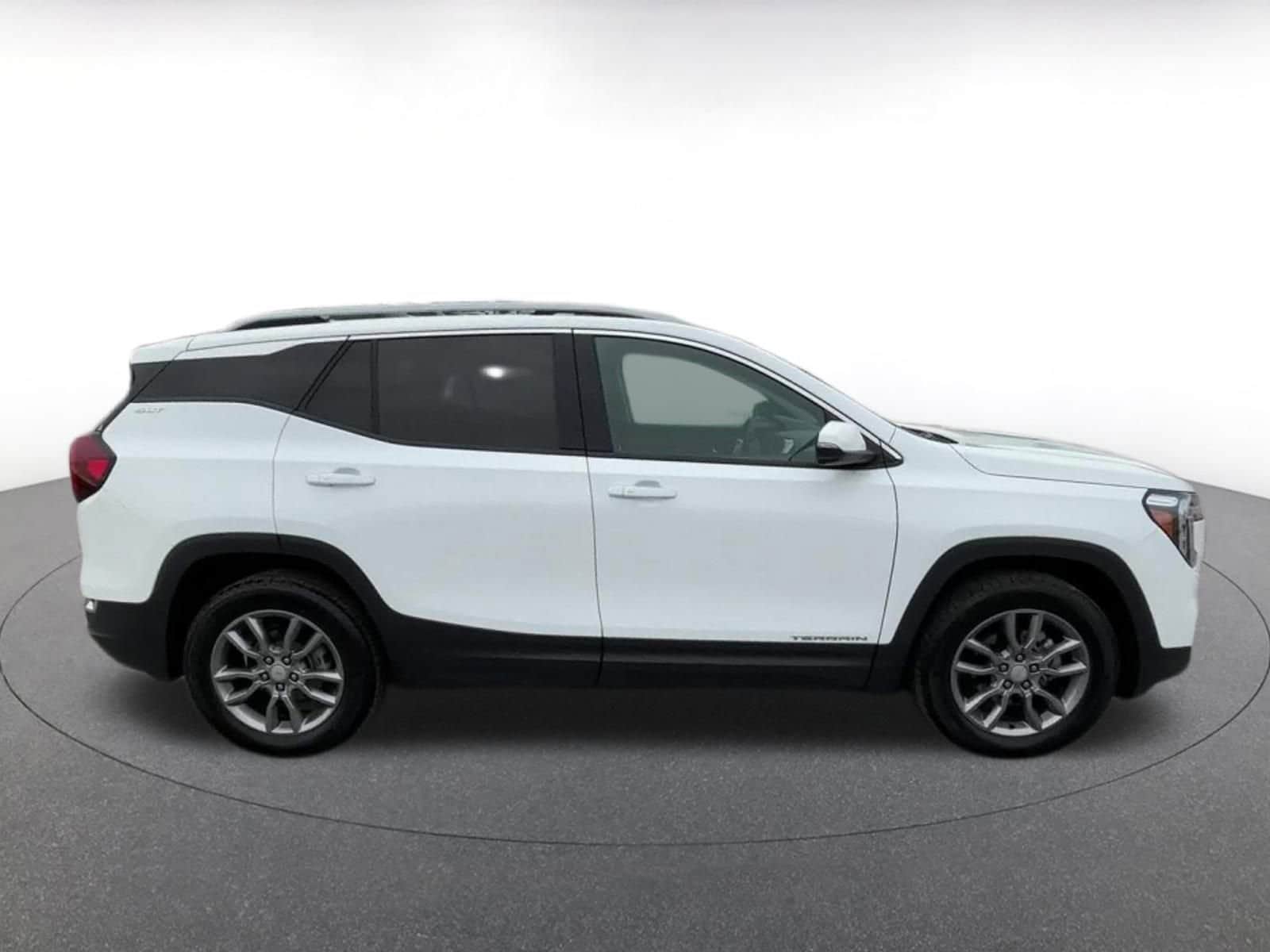 2024 GMC Terrain SLT 16