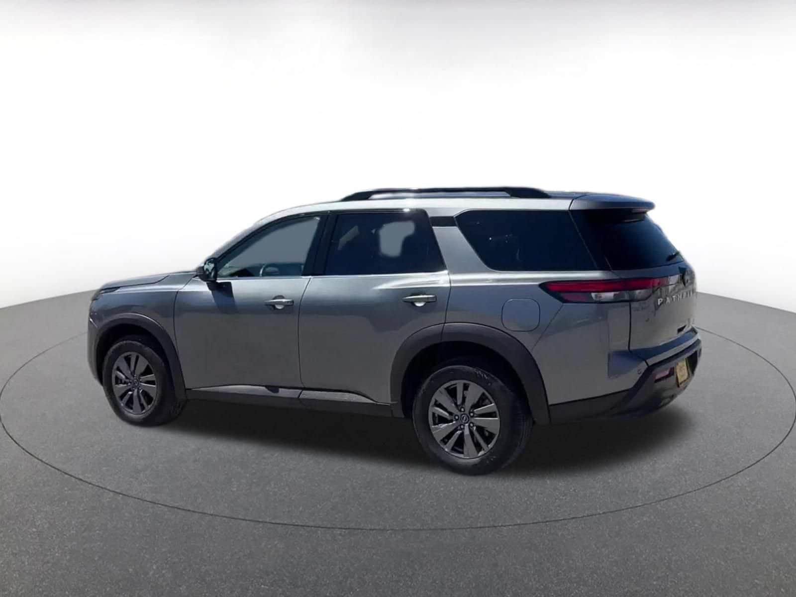 Thumbnail: 2025 Nissan Pathfinder - 10