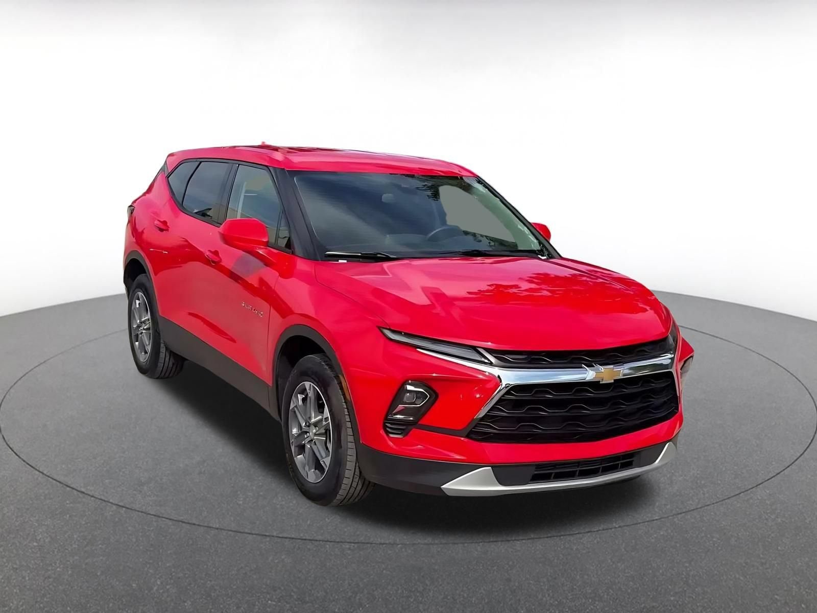 Thumbnail: 2026 Chevrolet Blazer - 3