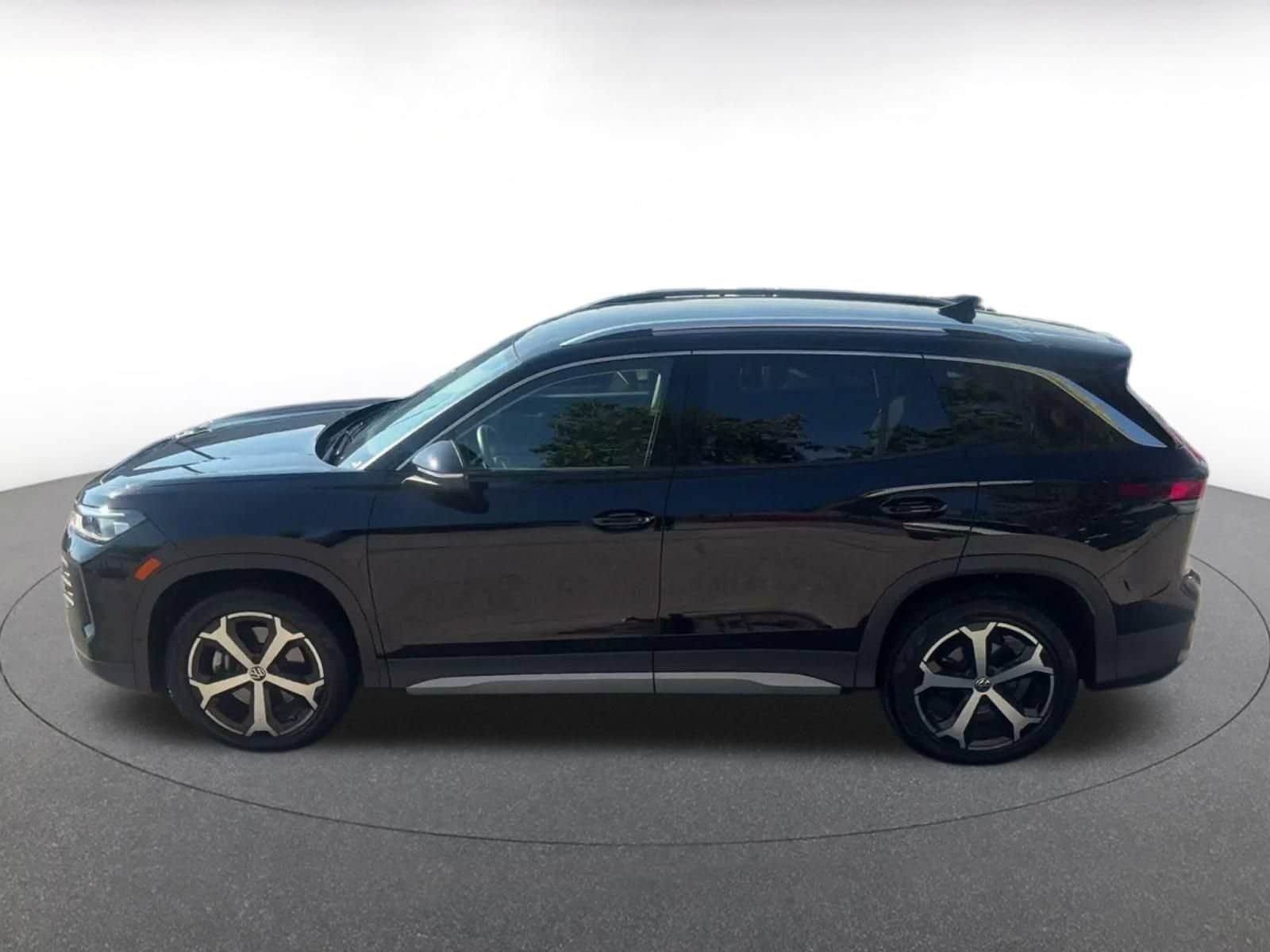 Thumbnail: 2026 Volkswagen Tiguan - 8