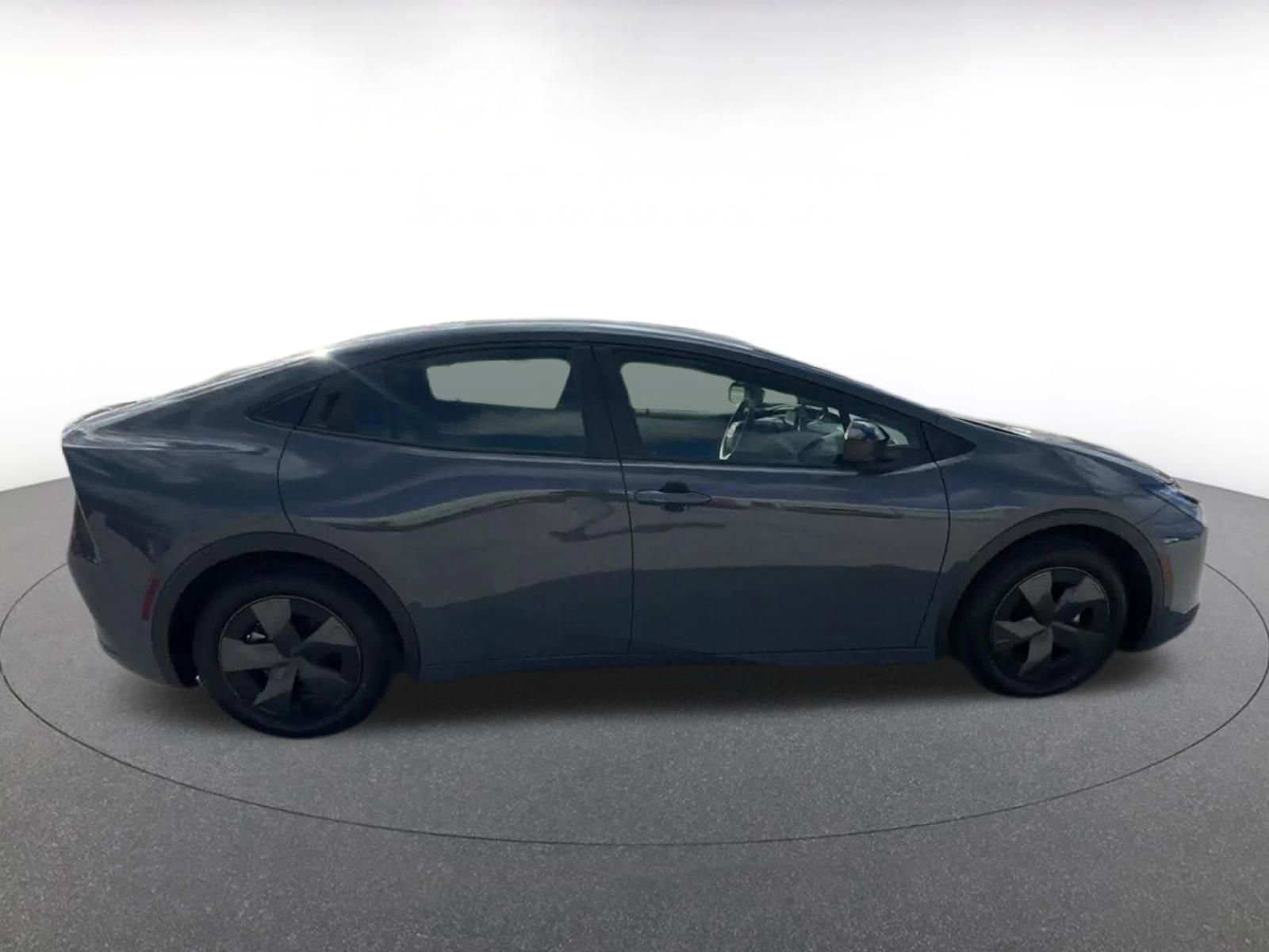 Thumbnail: 2025 Toyota Prius - 16