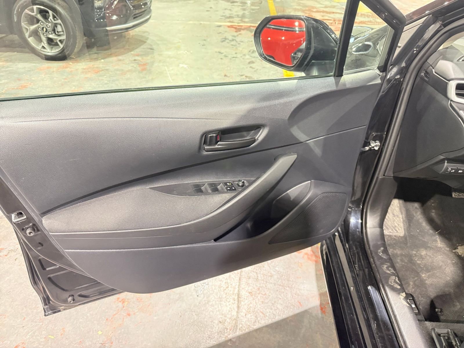 Thumbnail: 2025 Toyota Corolla - 18