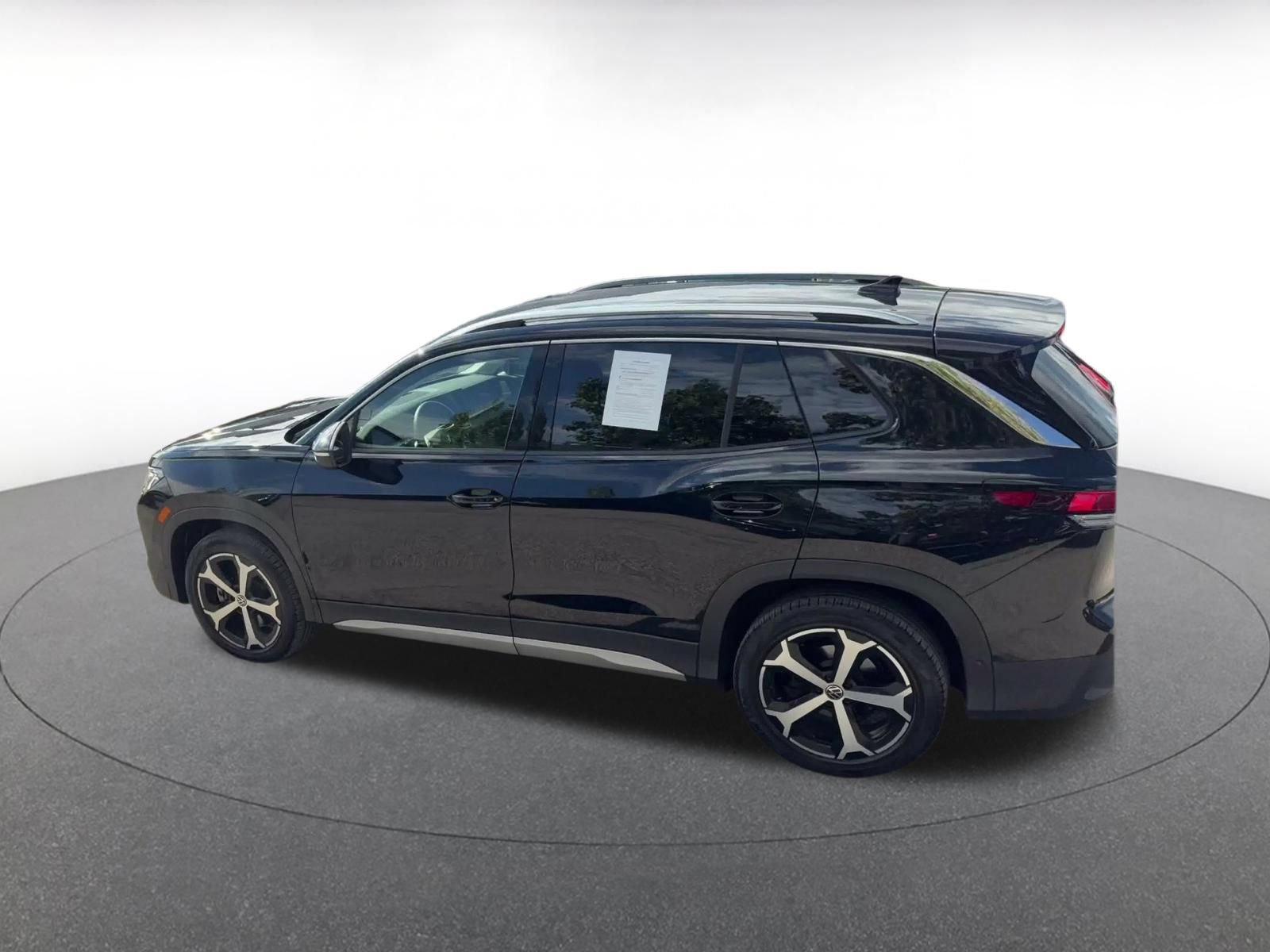 Thumbnail: 2026 Volkswagen Tiguan - 10