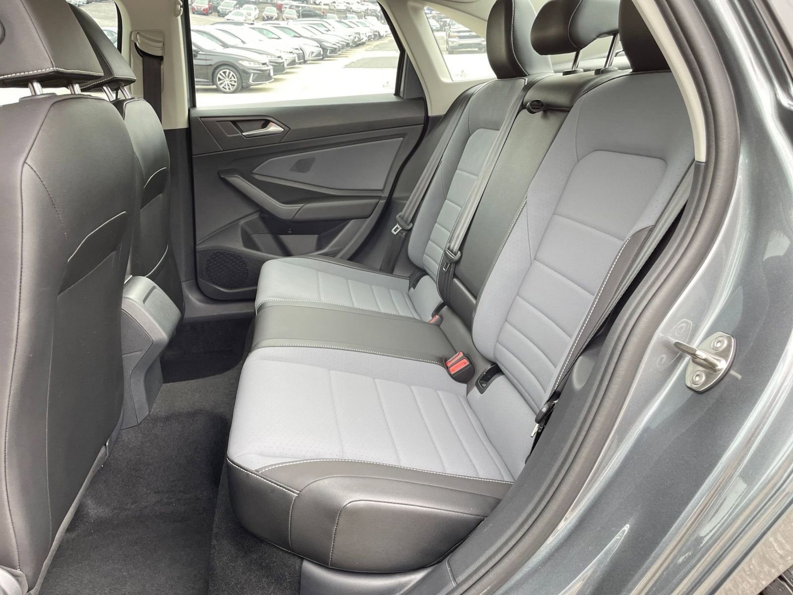 Thumbnail: 2025 Volkswagen Jetta - 24