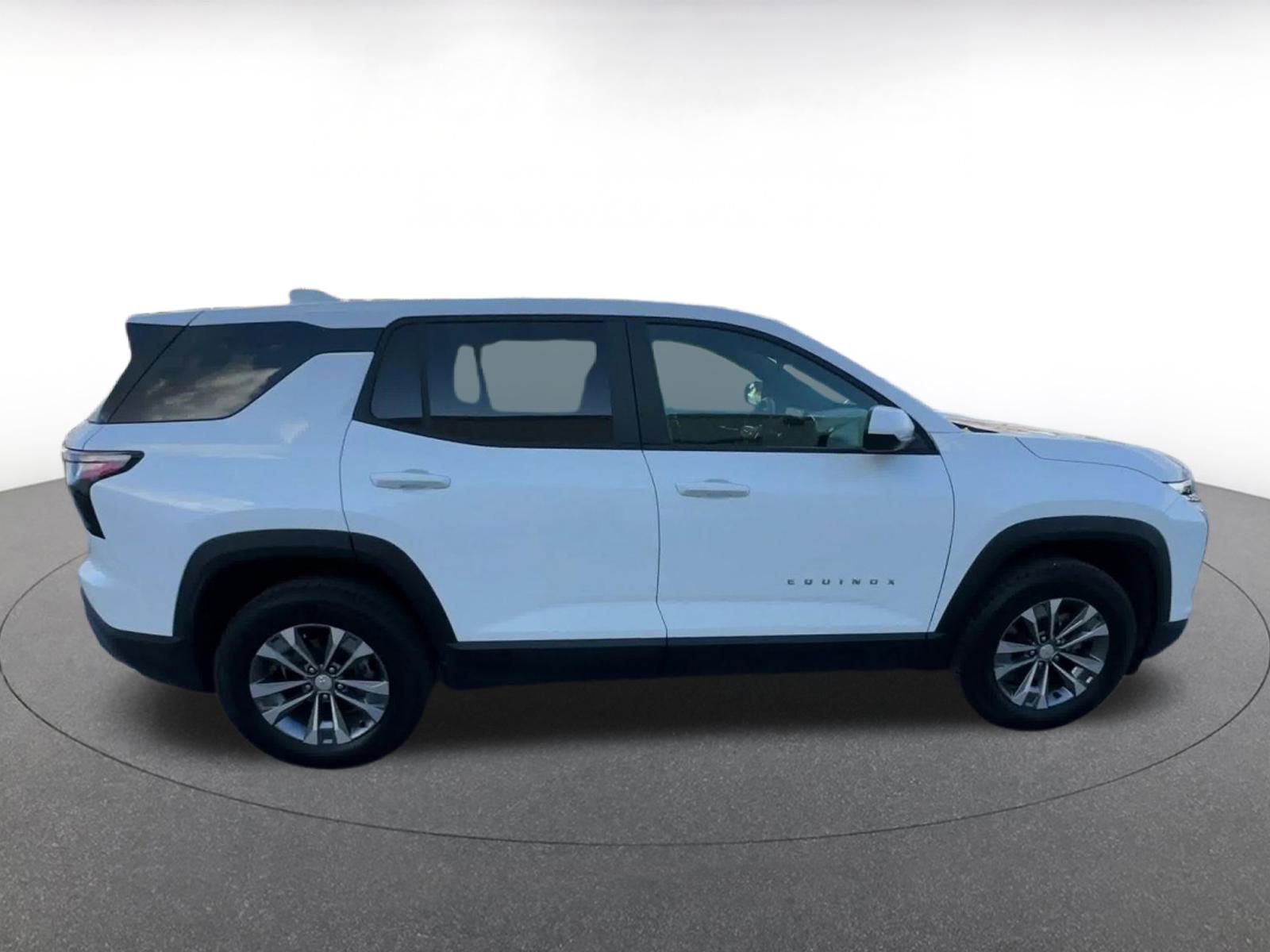 Thumbnail: 2025 Chevrolet Equinox - 16