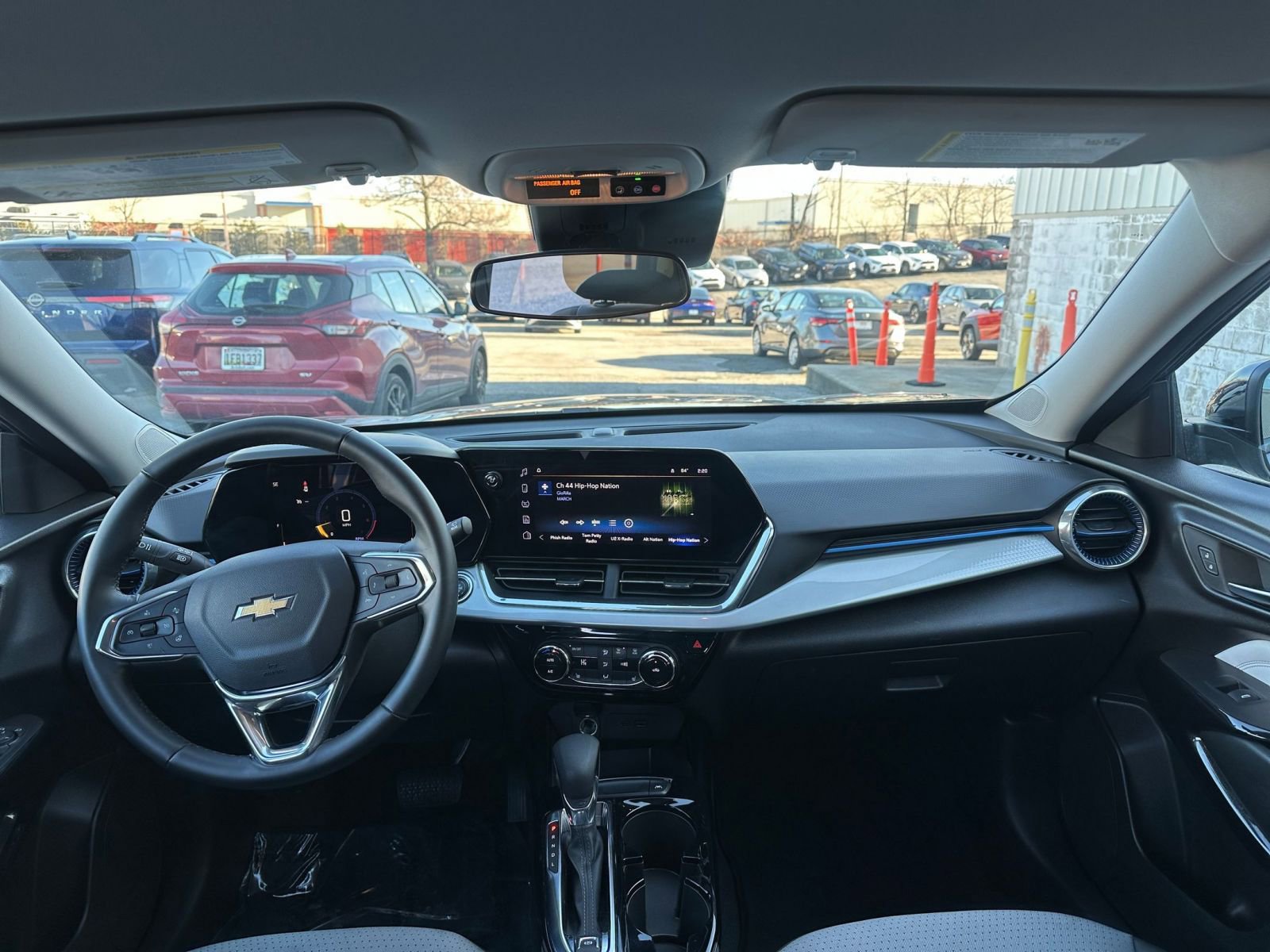 Thumbnail: 2025 Chevrolet Trax - 31