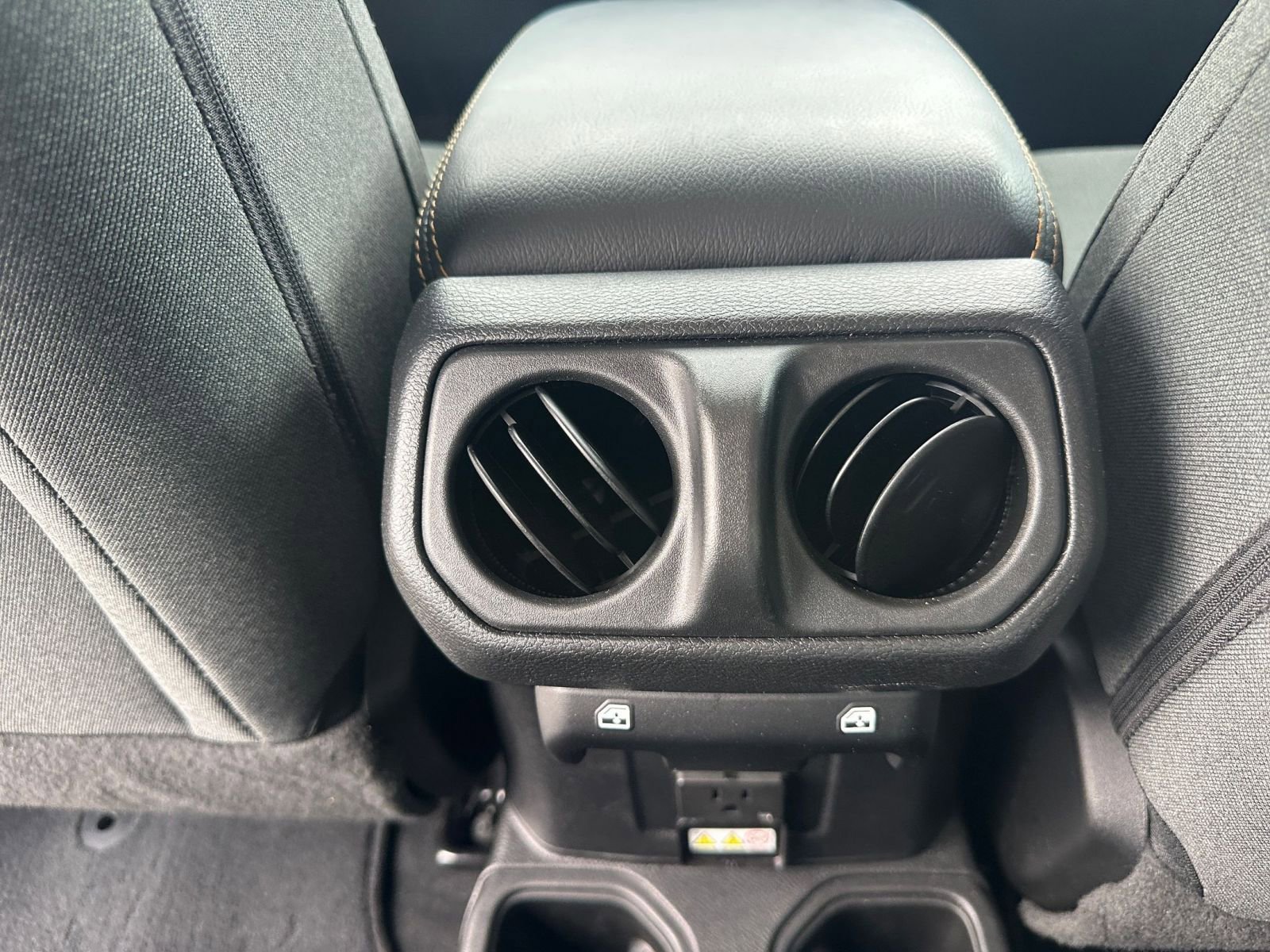 Thumbnail: 2025 Jeep Wrangler - 23