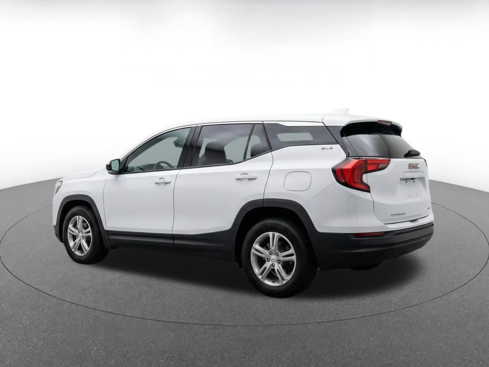 Thumbnail: 2024 GMC Terrain - 6