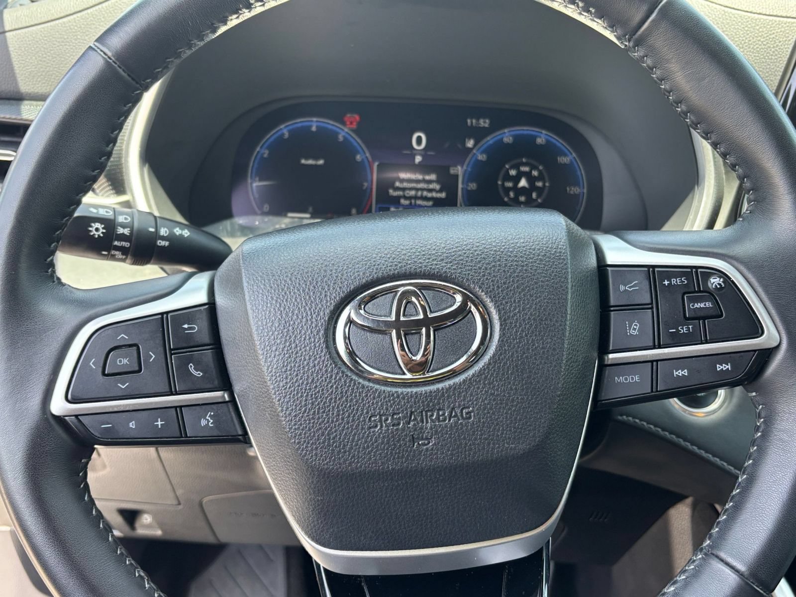 Thumbnail: 2025 Toyota Highlander - 28