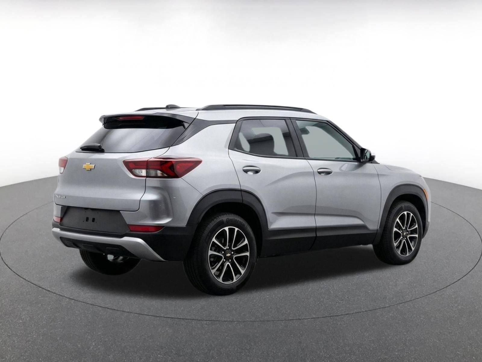 Thumbnail: 2025 Chevrolet TrailBlazer - 9