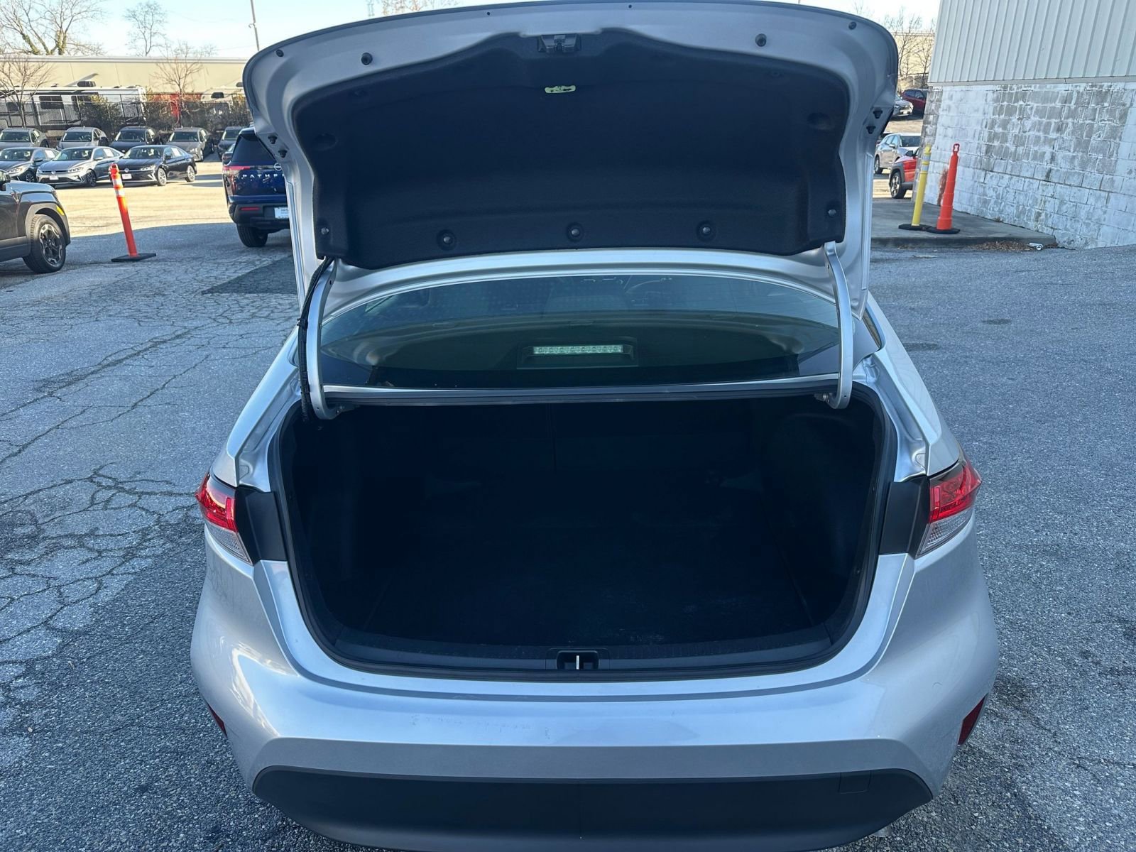 Thumbnail: 2025 Toyota Corolla - 29