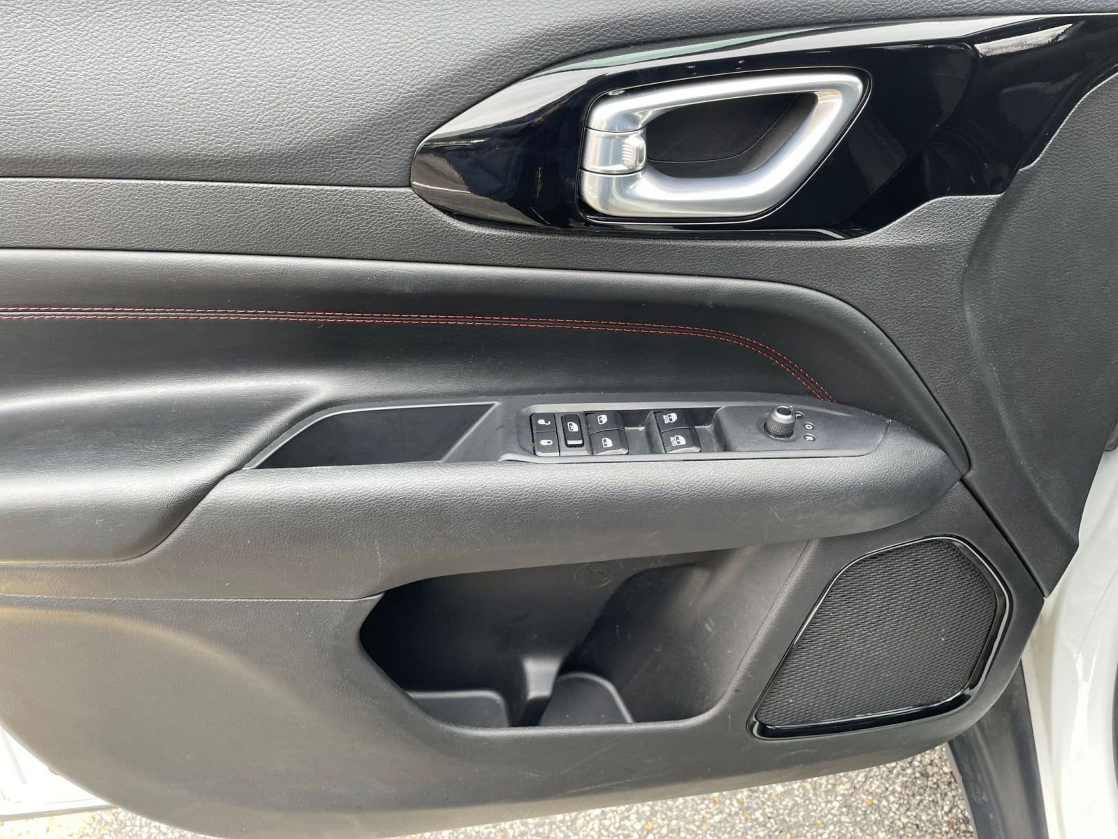 Thumbnail: 2025 Jeep Compass - 18