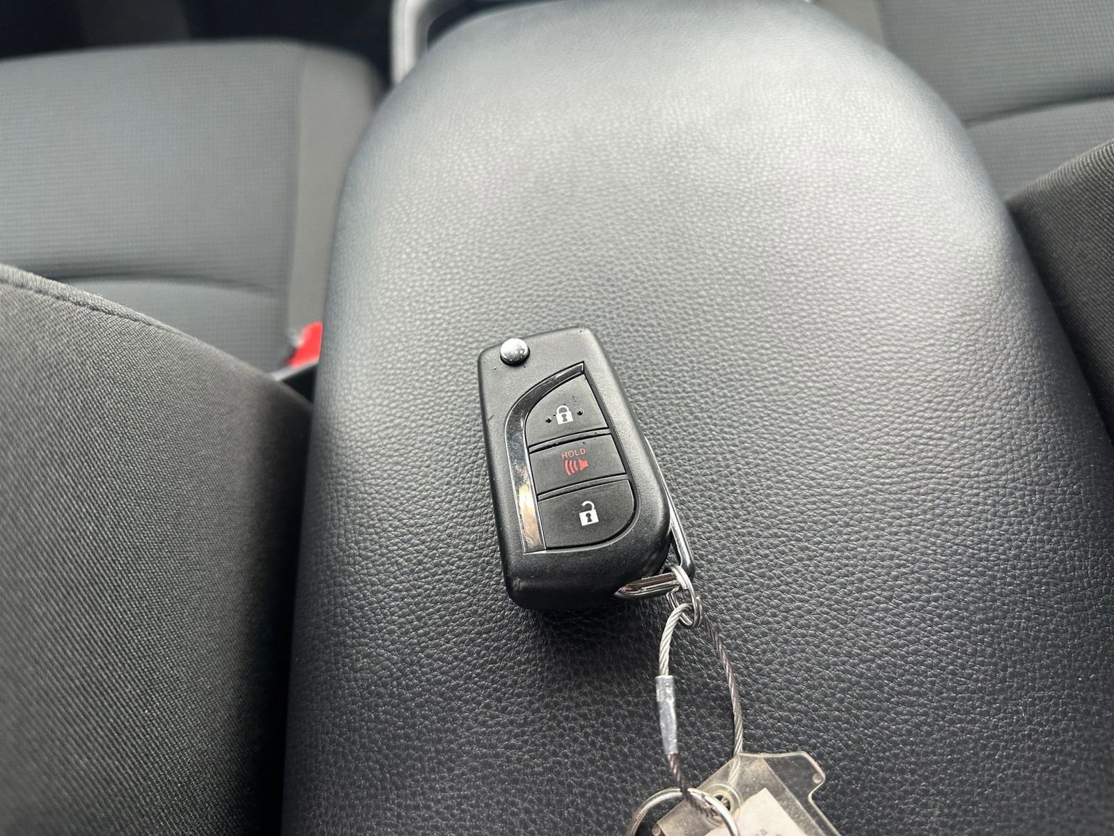 Thumbnail: 2025 Toyota RAV4 - 22