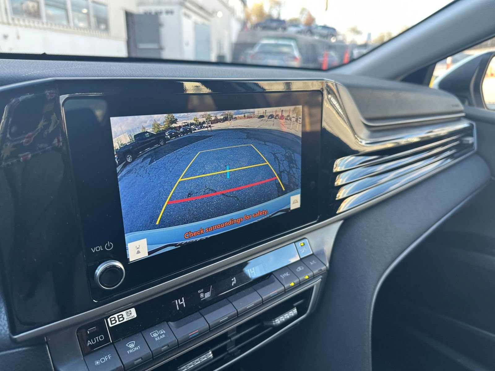 Thumbnail: 2025 Toyota Camry - 17