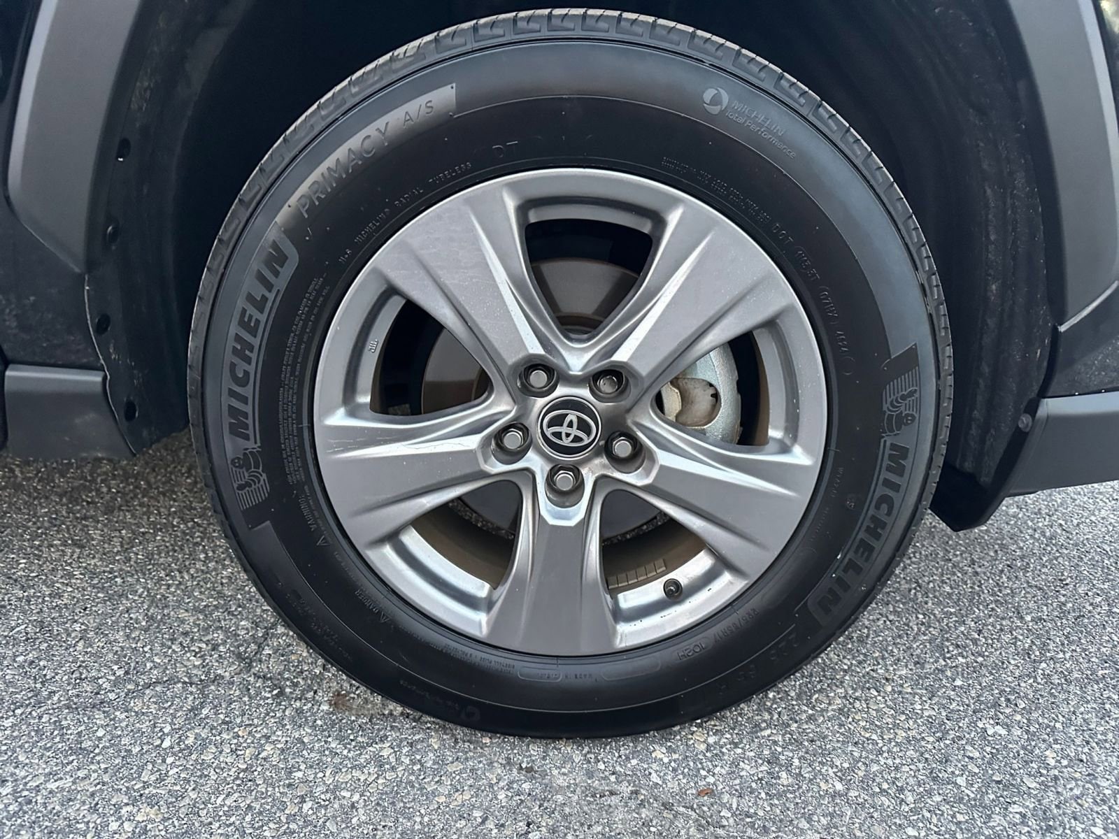 Thumbnail: 2025 Toyota RAV4 - 29