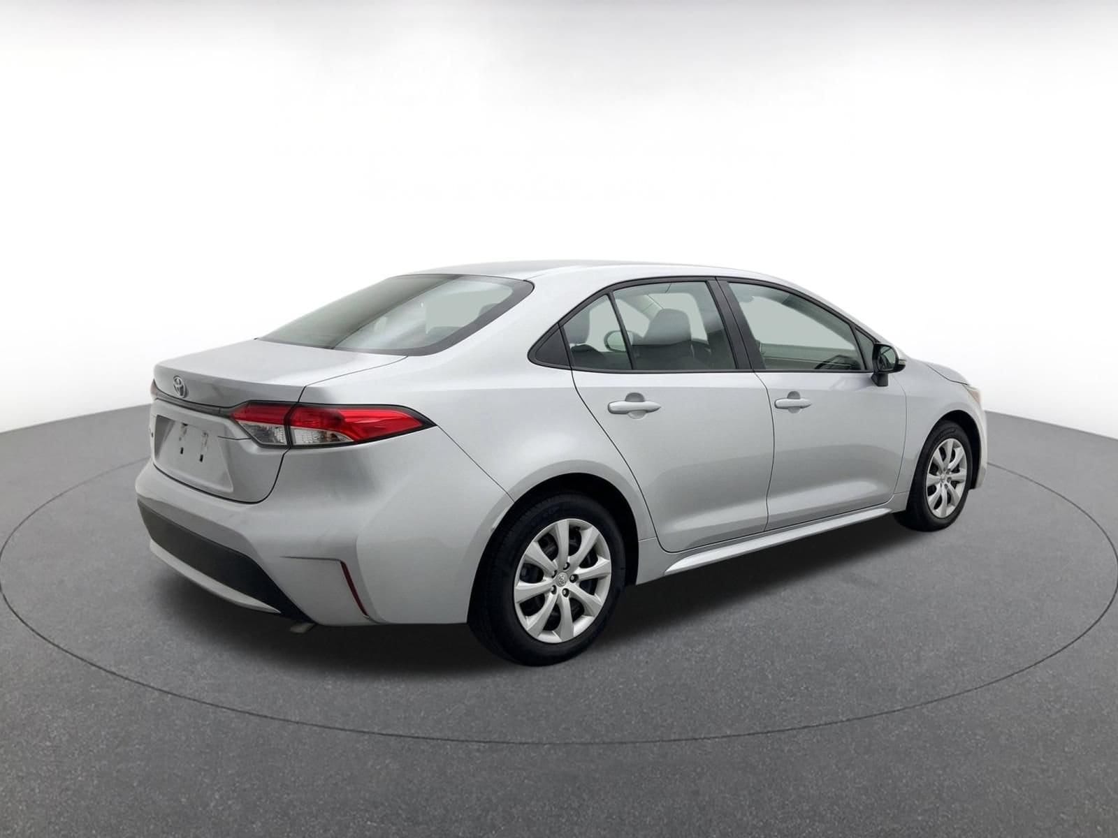 Thumbnail: 2025 Toyota Corolla - 11