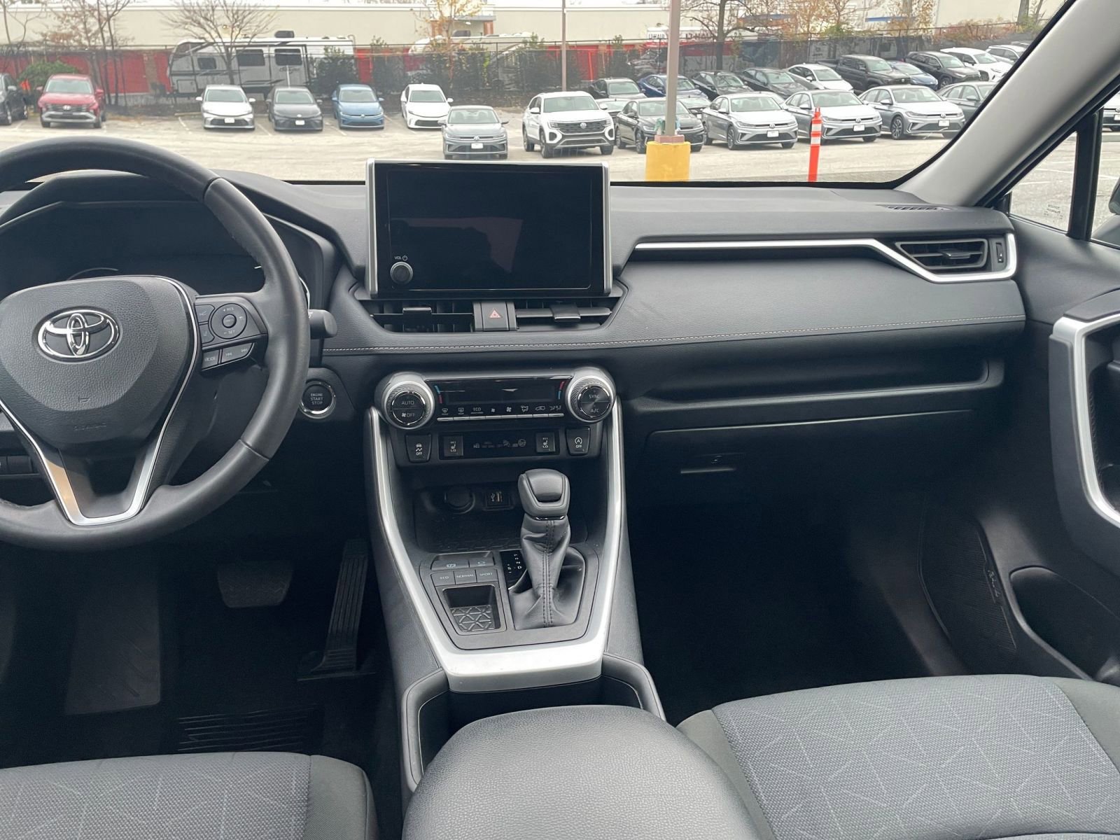 Thumbnail: 2025 Toyota RAV4 - 35