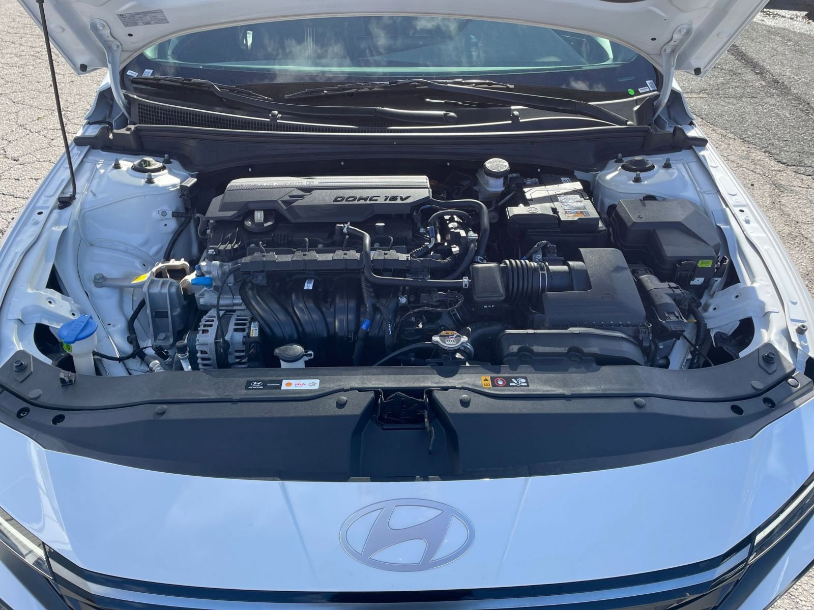 Thumbnail: 2025 Hyundai Elantra - 33