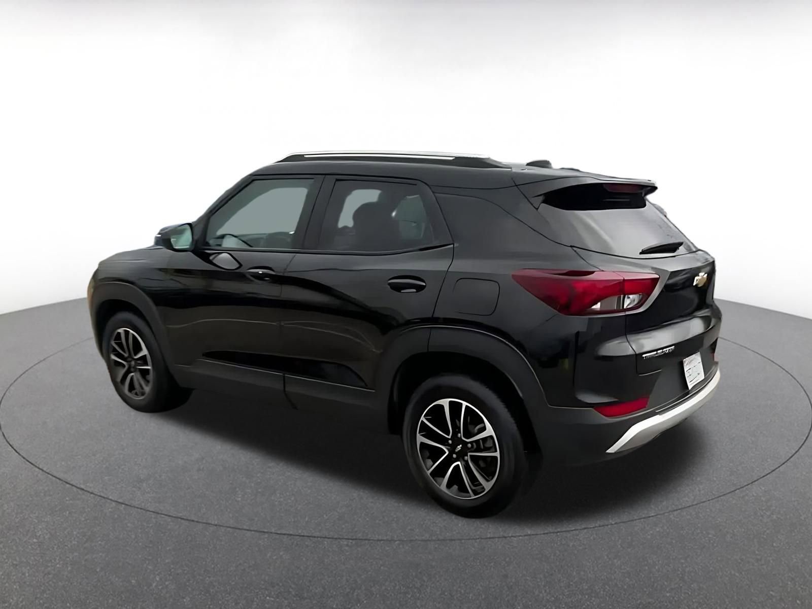 Thumbnail: 2025 Chevrolet TrailBlazer - 10