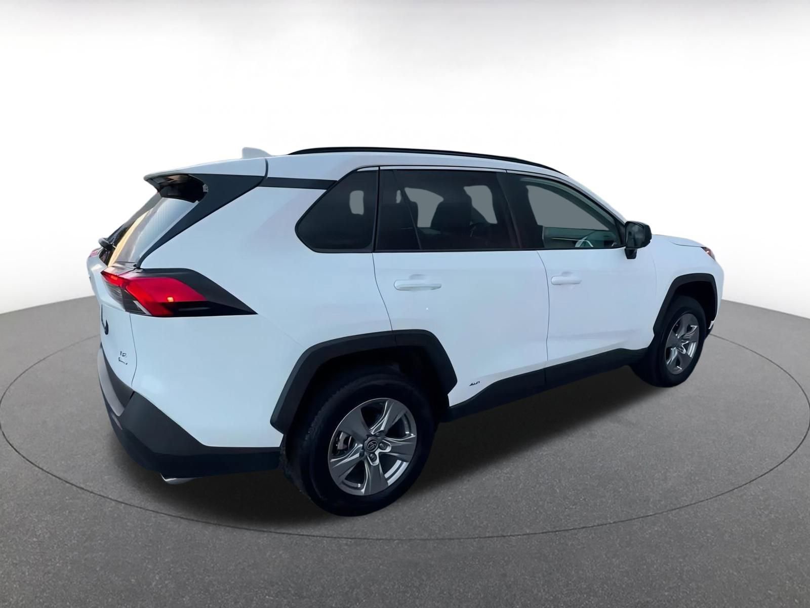 Thumbnail: 2025 Toyota RAV4 - 15