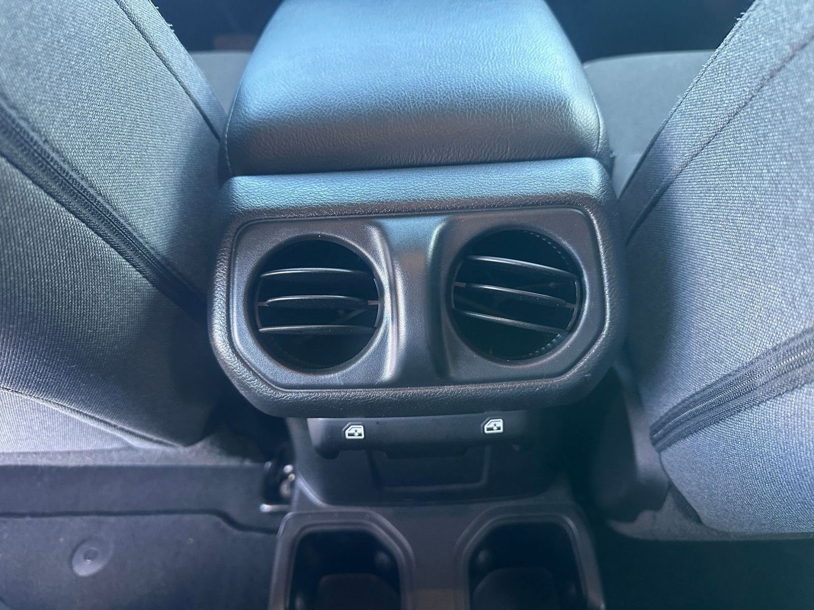 Thumbnail: 2025 Jeep Wrangler - 23