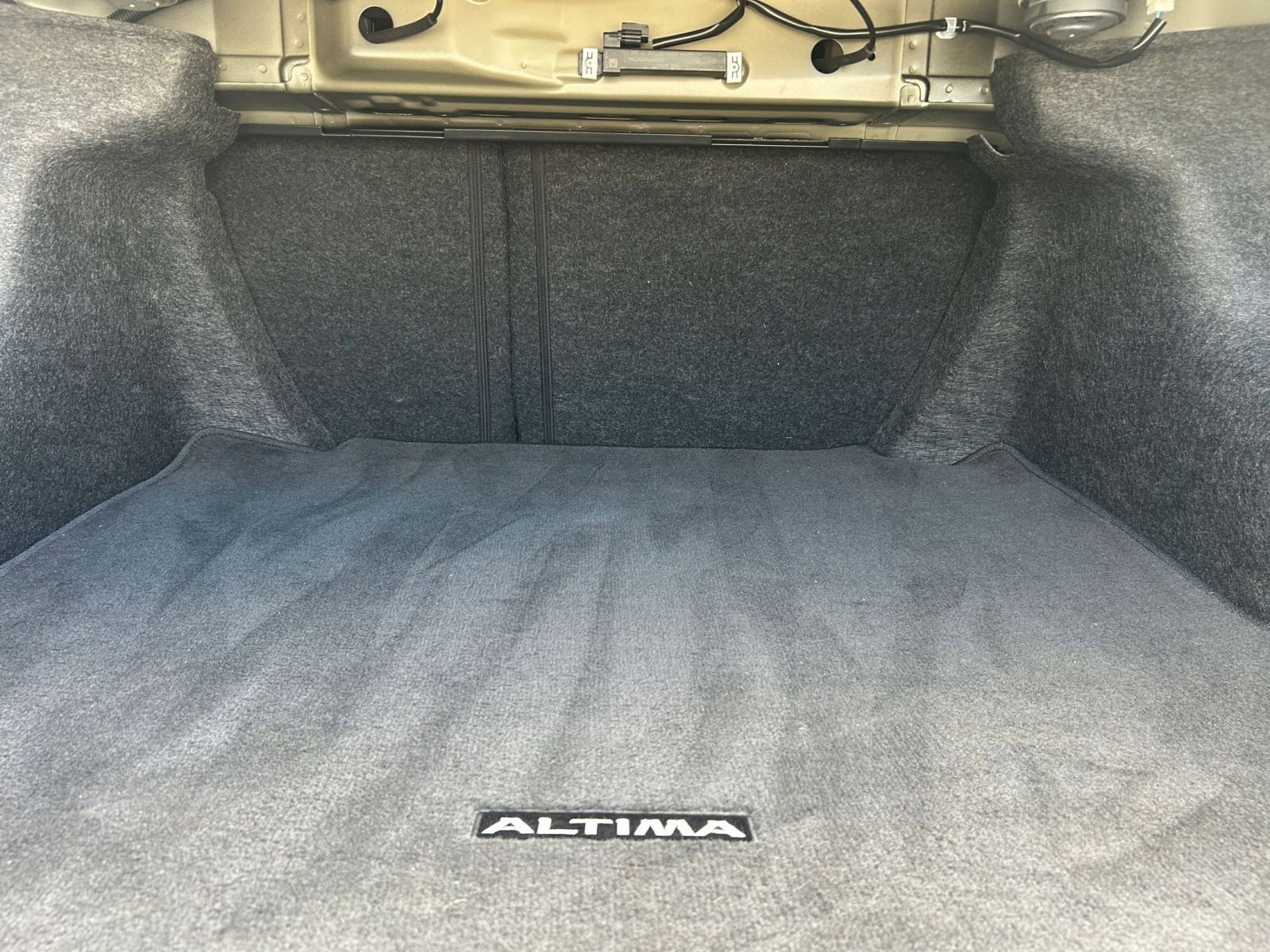 Thumbnail: 2025 Nissan Altima - 25