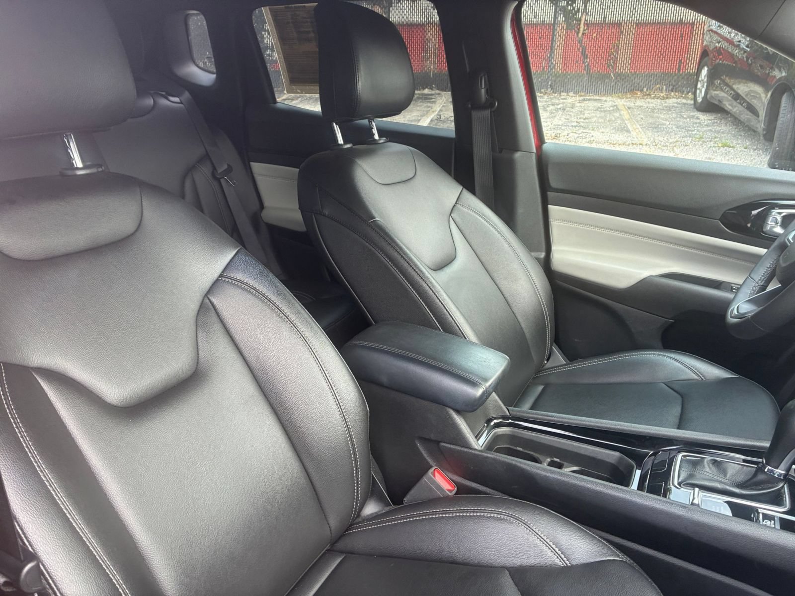 Thumbnail: 2025 Jeep Compass - 31