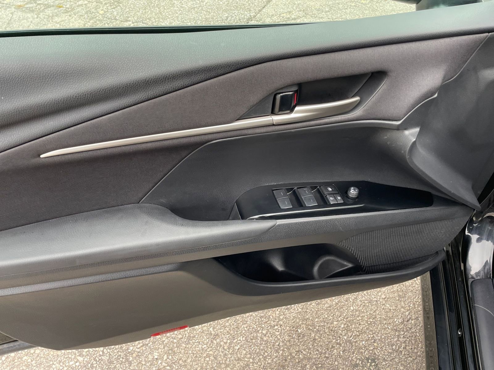 Thumbnail: 2025 Toyota Camry - 20