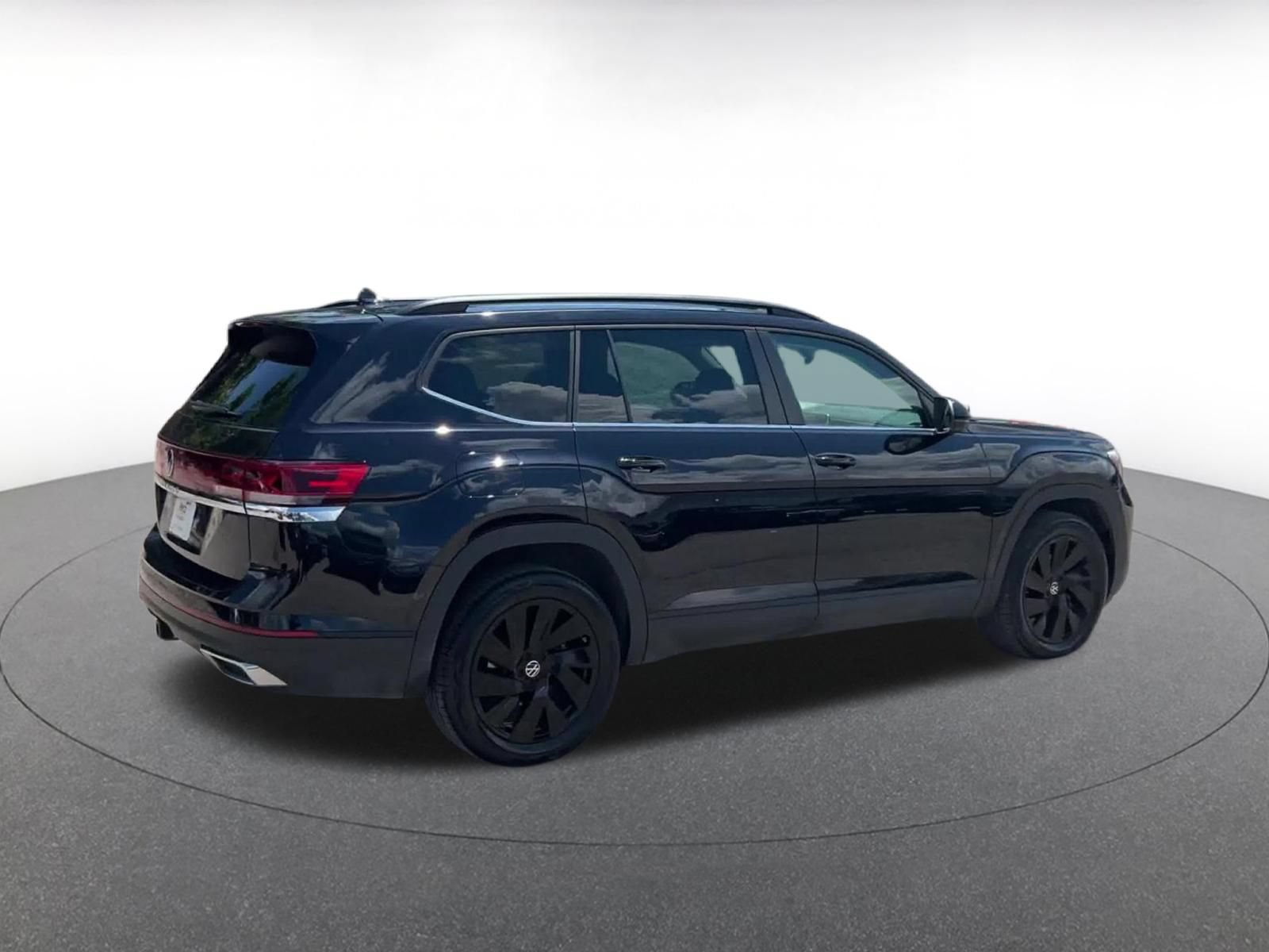 Thumbnail: 2026 Volkswagen Atlas - 14