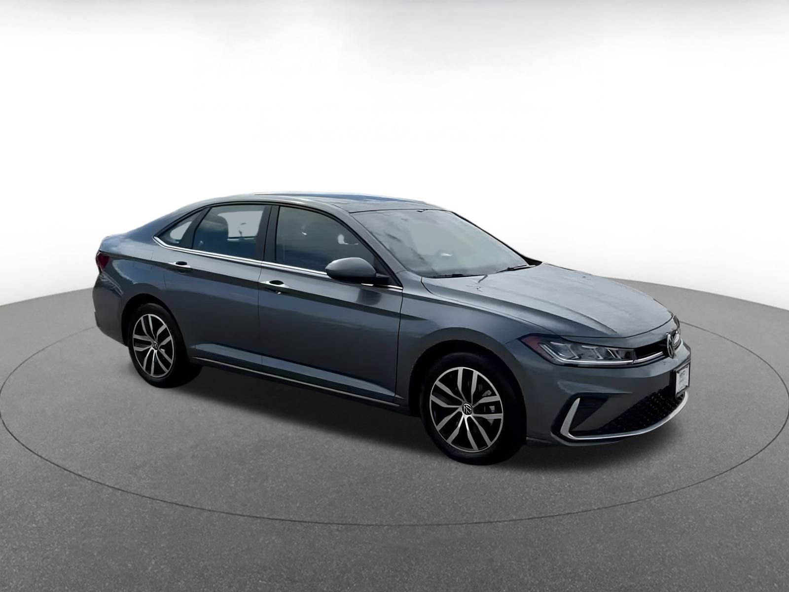 Thumbnail: 2025 Volkswagen Jetta - 2