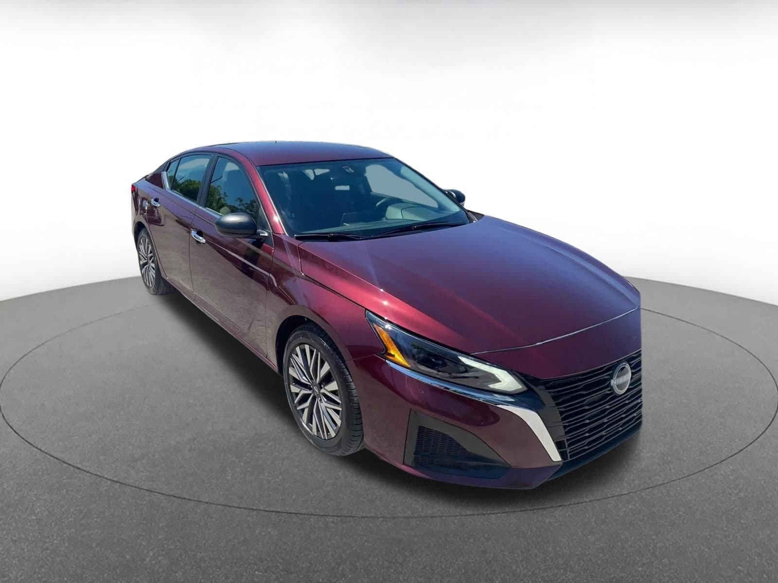 Thumbnail: 2025 Nissan Altima - 3