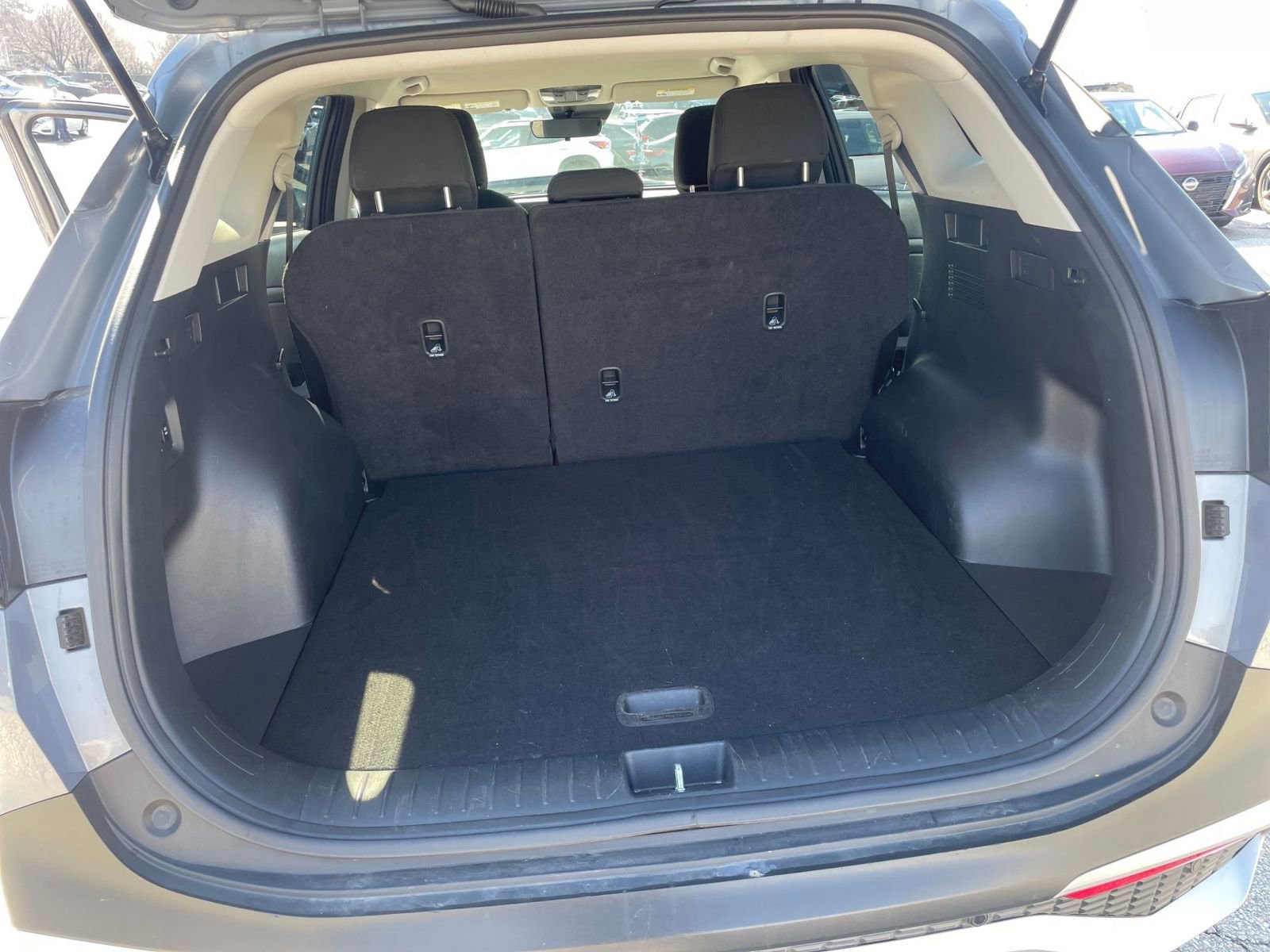 Thumbnail: 2025 Kia Sportage - 30