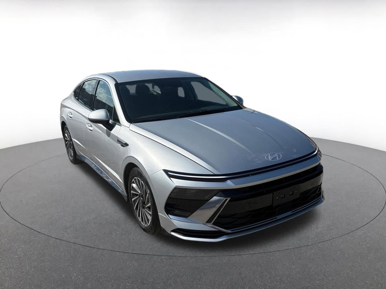 Thumbnail: 2025 Hyundai Sonata - 1