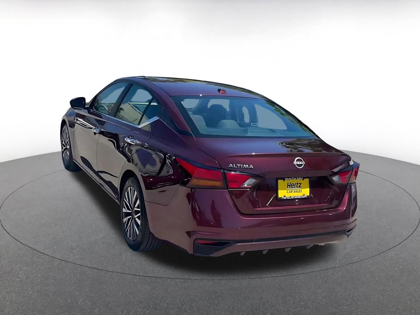 Thumbnail: 2025 Nissan Altima - 10
