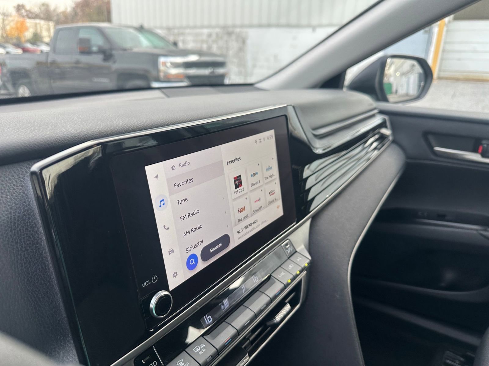 Thumbnail: 2025 Toyota Camry - 21