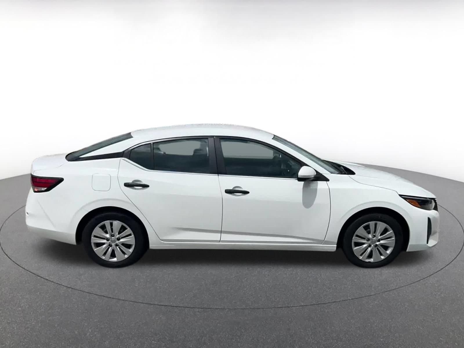 Thumbnail: 2025 Nissan Sentra - 16