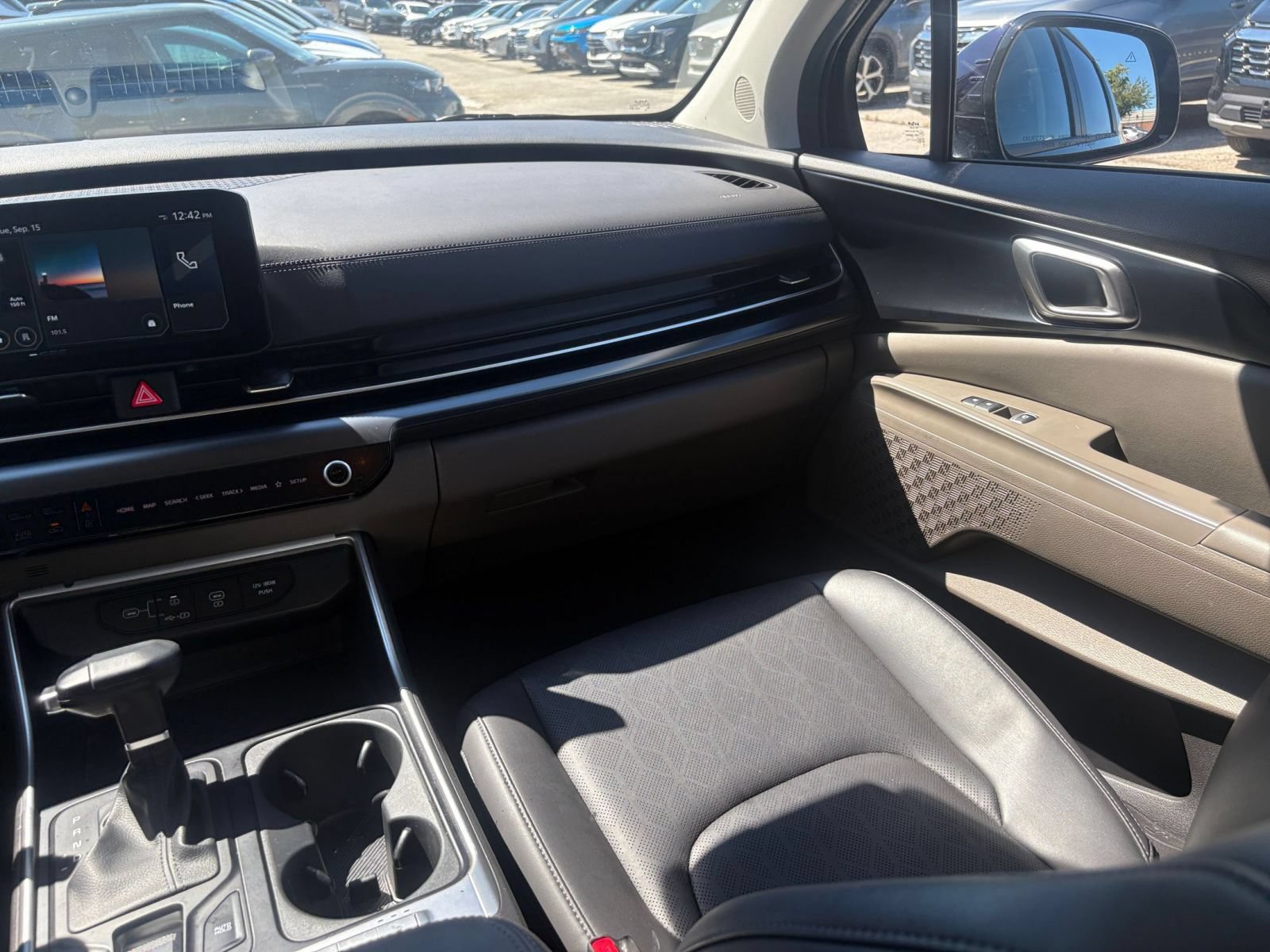 Thumbnail: 2026 Kia Carnival - 30