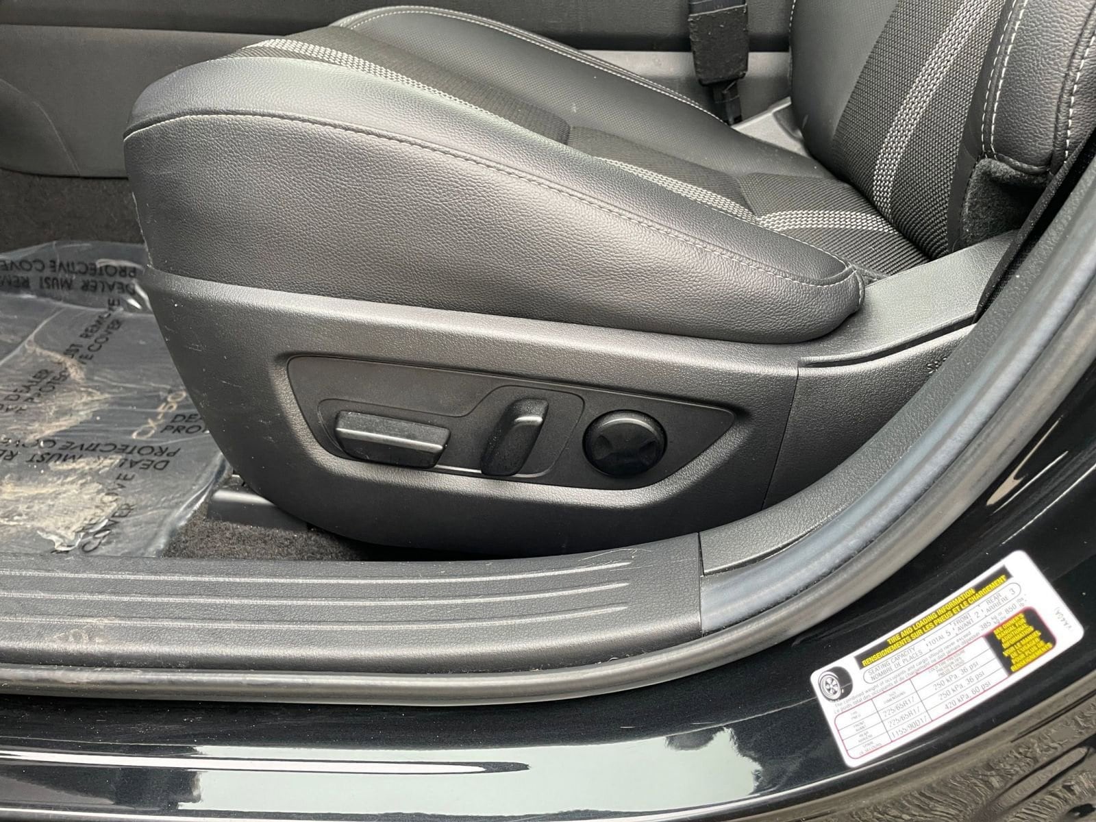 Thumbnail: 2025 Mazda CX-50 - 23